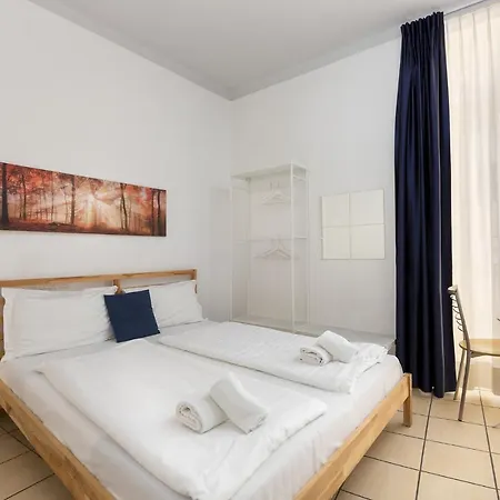 Otel Center By Lr 2*